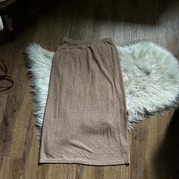 REFORMATION Janice Midi Skirt - Picture 3 of 5